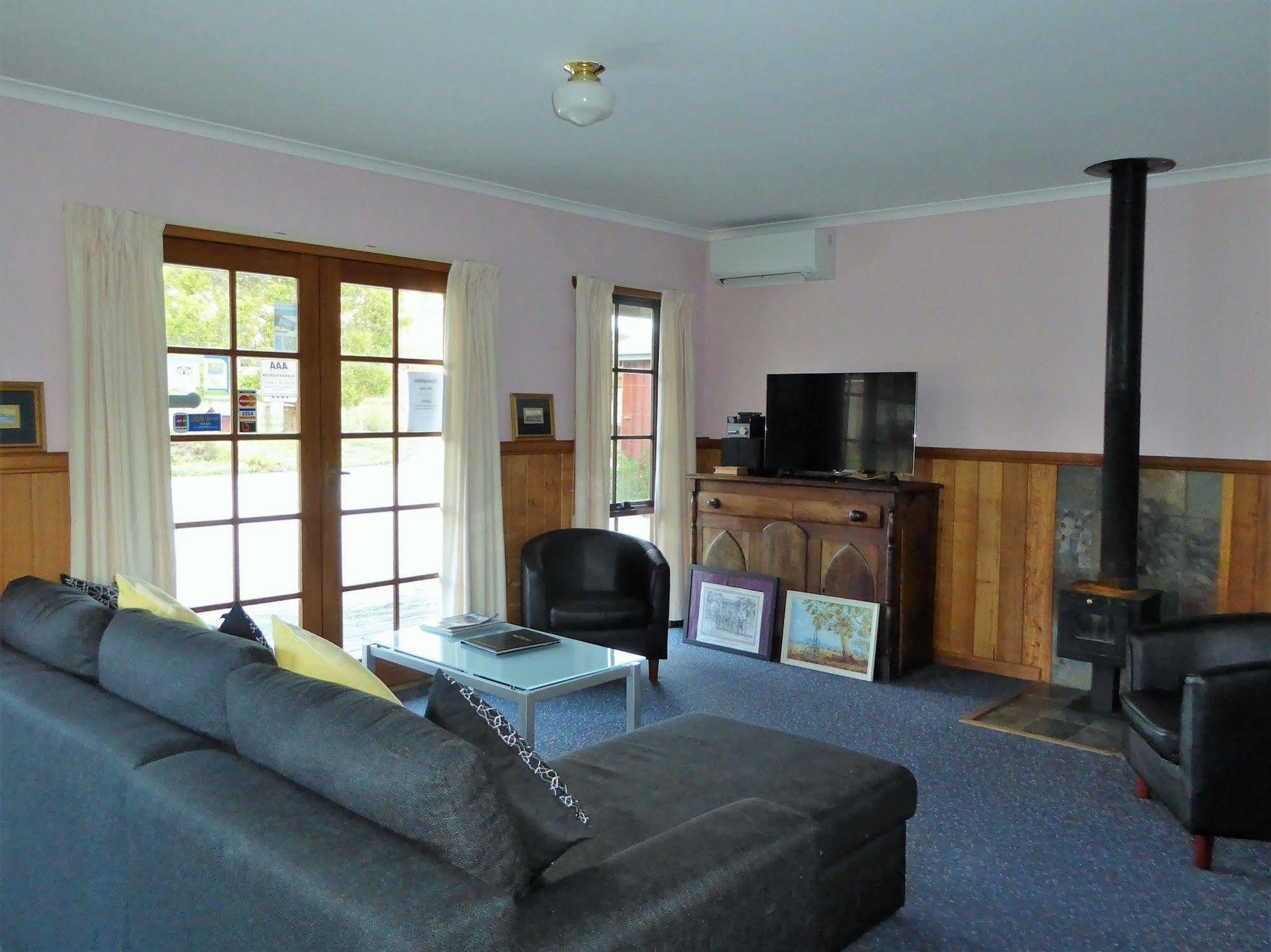 Villa Platypus Park Country Retreat à Bridport Extérieur photo